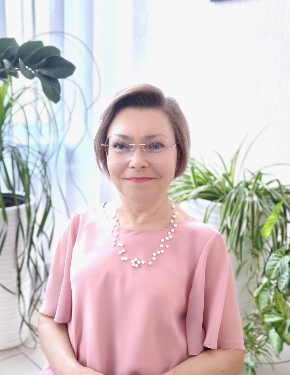 Зенова Елена Константинов-на.